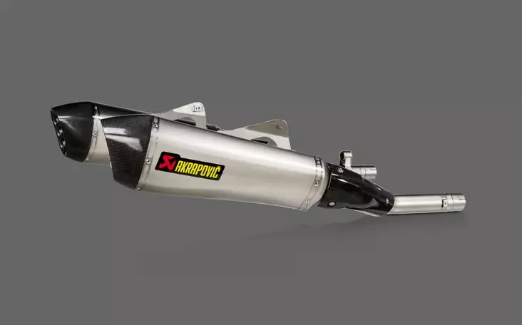 Akrapovic Slip-On Line K1600 GT/GTL 2021- - Moottoripyörän äänenvaimentimet - D447281 - 1