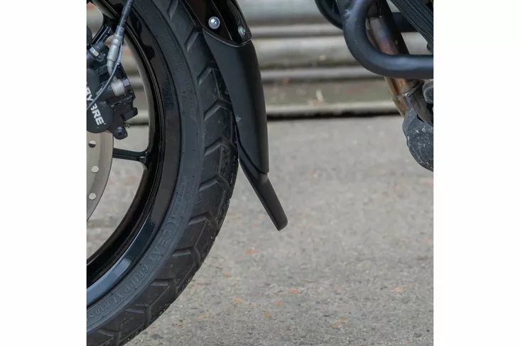 Puig Extenda Fenda Royal Enfield Guerrilla 450 24'- - Moottoripyörän lokasuojan jatkeet - D539751 - 1