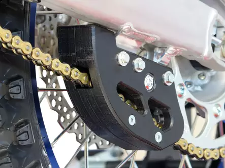AXP Chain Guide Black Yamaha YZ250F 24- / YZ450F 23- / WR450F 24- - Moottoripyörän ketjurullat ja laaharit - D497942 - 2