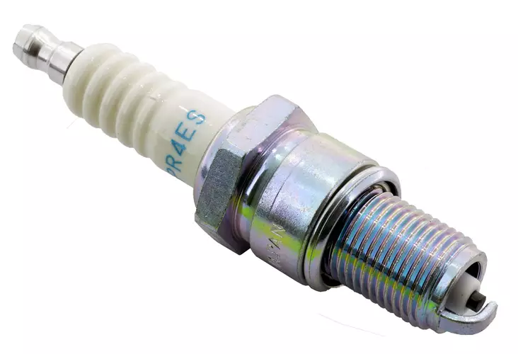 NGK sparkplug BPR4ES - Sytytystulpat - D92932 - 1