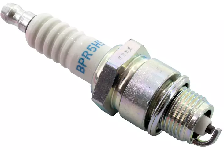 NGK sparkplug BPR5HS - Sytytystulpat - D672 - 1