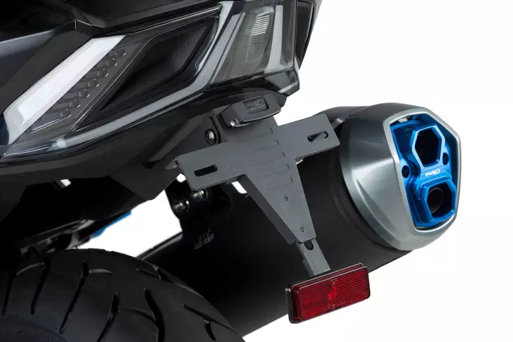 Puig License Support Kymco Ak550 17-18' C/Black - Moottoripyörän kilven kiinnikket - D302702 - 1
