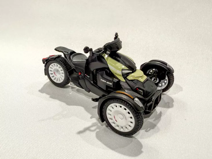 CAN-AM RYKER RALLY PIENOISMALLI 1:32 VIHREÄ - Can-Am Roadster Lisävarusteet - 140353 - 1