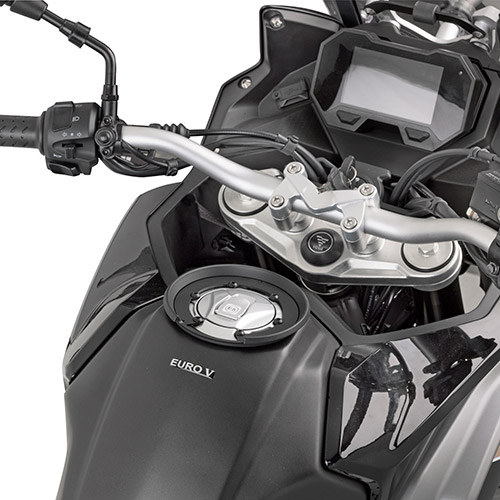Givi FLANGE FITT. TANKLOCK VOGE BRIVIDO 500R - Moottoripyörän laukkujen kiinnityssarjat - D417513 - 1