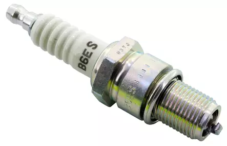 NGK sparkplug B6ES - Sytytystulpat - D684 - 1