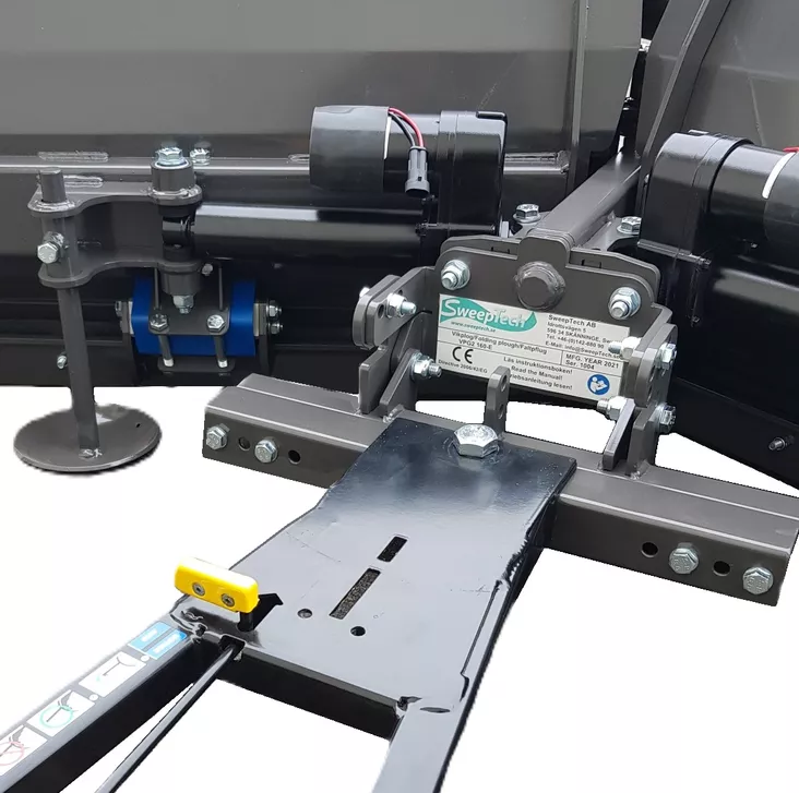 Bronco Adapteri V-auralle 75-804800 Can-Am OEM puskulevyrunkoon - Mönkijän puskulevyt ja tarvikkeet Bronco - D537744 - 1