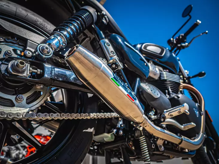 GPR Triumph Street Twin 900 2015/17 Pair EC-Approv. slip-on exhaust Deeptone Ino - Moottoripyörän äänenvaimentimet - D423055 - 1