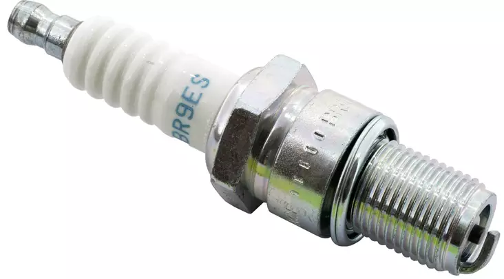 NGK sparkplug BR9ES - Sytytystulpat - D665 - 1
