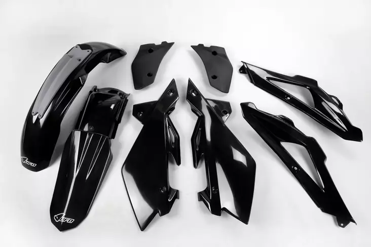 UFO Muovisarja 4-osainen Musta HVA 2-T CR 2006-08 - Moottoripyörän muovisarjat - D220275 - 1