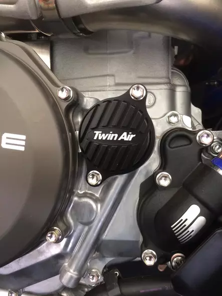 Twin Air Oil Filter Cap Yamaha YZ250F 14-25 YZ450F 14-22 - Moottoripyörän jäähdyttäjän korkit - D392986 - 2