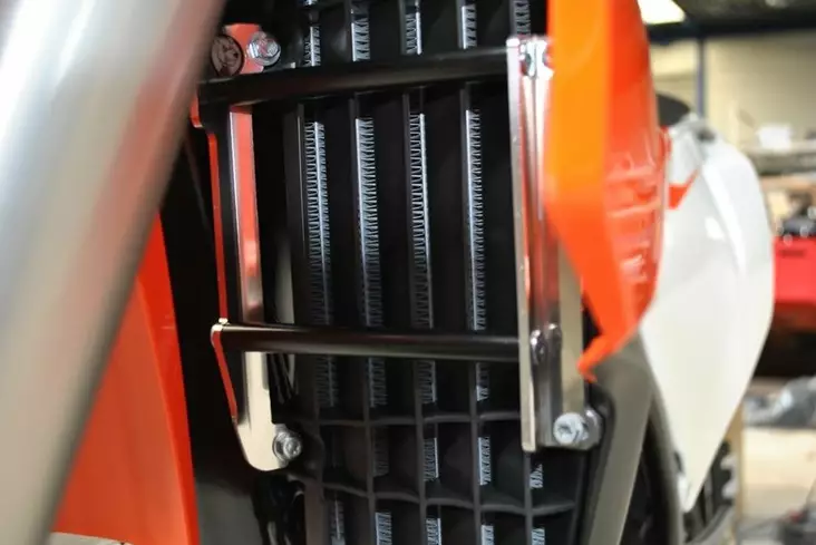 AXP Radiator Guards KTM/Husqvarna 125-500 18-23 - Moottoripyörän jäähdyttimen suojat - D243666 - 1