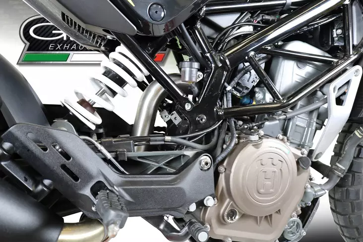 GPR Husqvarna Vitpilen 401 2018/19 e4 Decat pipe manifold Decatalizzatore - Moottoripyörän väliputket - D422266 - 1