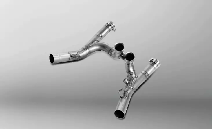 Akrapovic Collector (Titaani) VMAX 2009-16 - Moottoripyörän väliputket - D310247 - 1