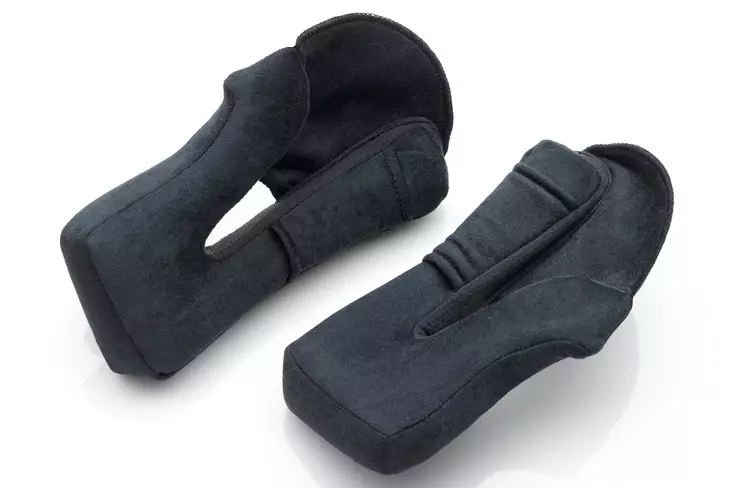 Airoh Aviator 2.2/2.3 pestävät poskipalat musta - Muut varaosat - D357668 - 1