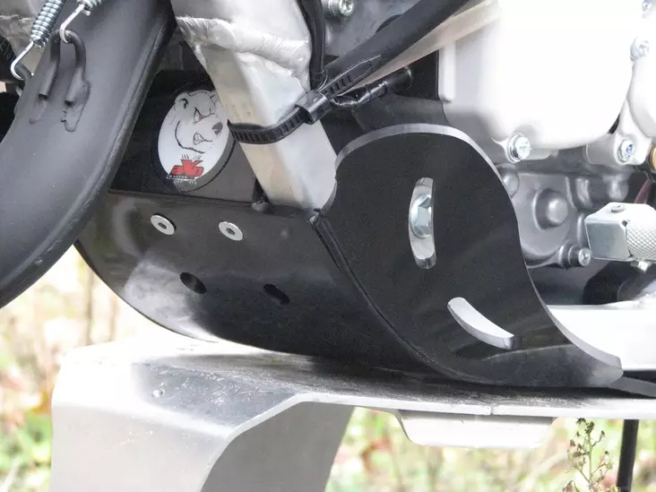 AXP Skid Plate PHD 6mm Black Yamaha YZ125 05-23 / Fantic XE125/XX125 21-23 - Moottoripyörän pohjapanssarit - D243458 - 1