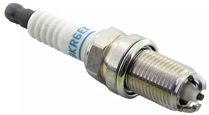 NGK sparkplug BKR6EKU - Sytytystulpat - D110258 - 1