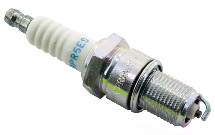 NGK sparkplug BPR5ES - Sytytystulpat - D688 - 1