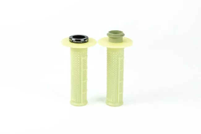 Renthal MX R-Works Lock-On Grips Kevlar Tapered Half Waffle - Moottoripyörän kahvakumit - D520408 - 1