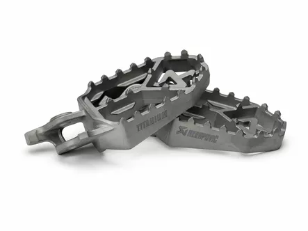 Akrapovic Adventure Footpeg Set (Titanium) Honda CRF1100L Africa Twin 2025 - Moottoripyörän jalkatapit - D540249 - 1