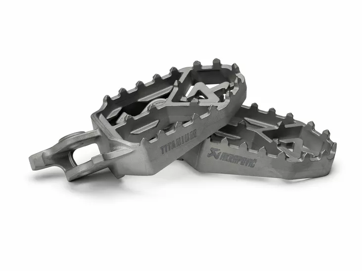 Akrapovic Adventure Footpeg Set (Titanium) Honda CRF1100L Africa Twin 2025 - Moottoripyörän jalkatapit - D540249 - 1