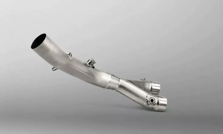 Akrapovic Slip-on Track Day Link pipe/collector Titanium YZF-R1 2015- - Moottoripyörän äänenvaimentimet - D336089 - 1
