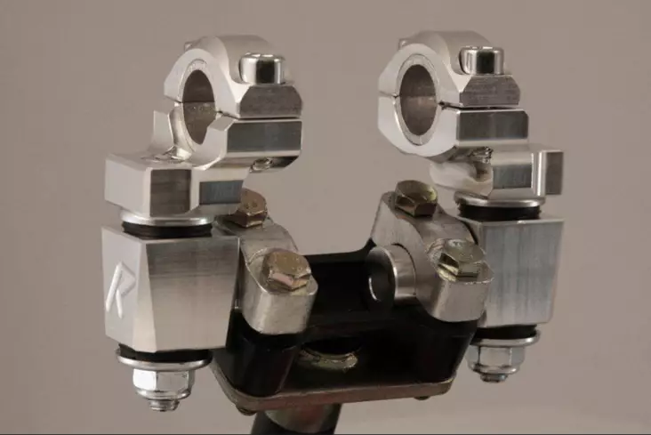Rox Anti-vibration korotuspala 2" - Moottorikelkan ohjaustangon korotuspalat - D113149 - 1